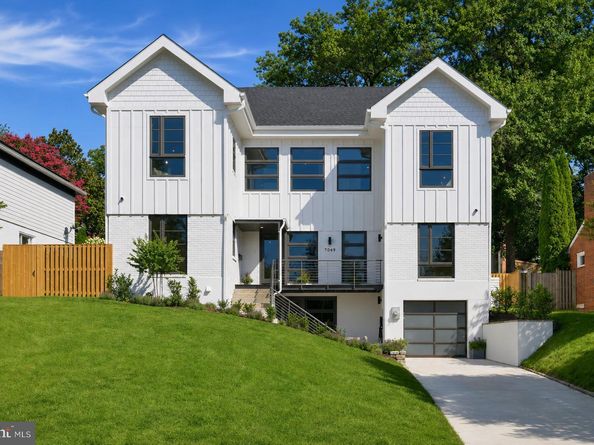 7049 Western Avenue NW, Washington DC 20015