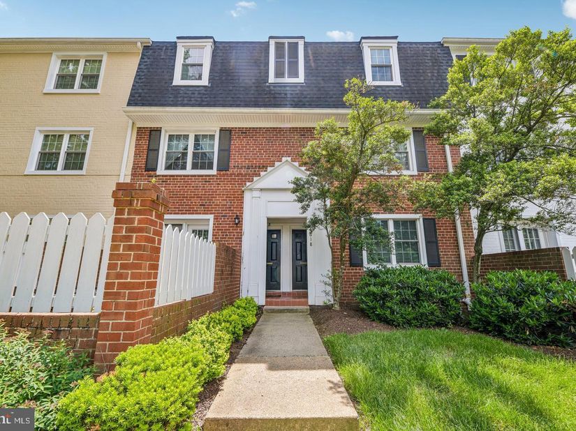 4618 28TH Road S B, Arlington VA 22206