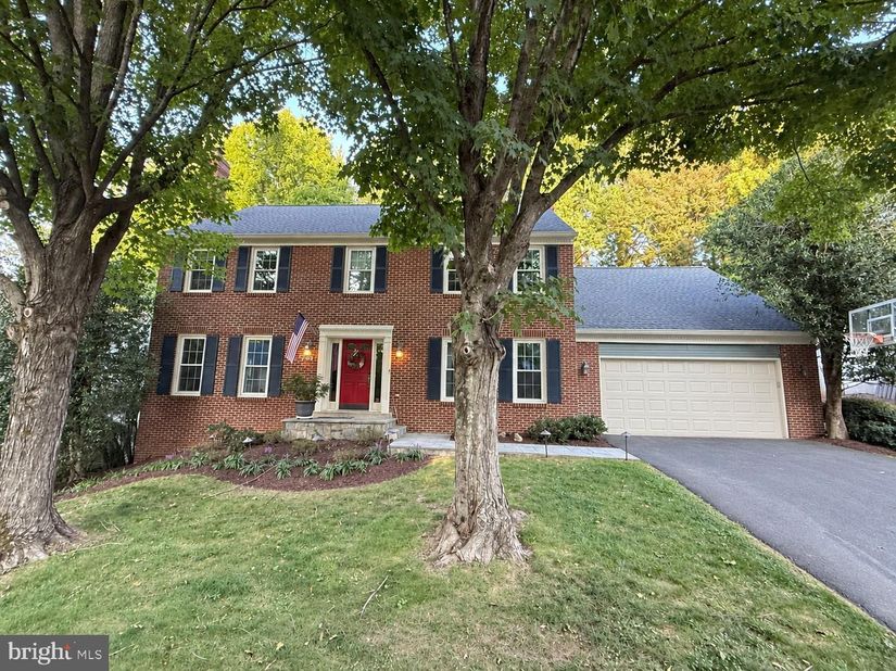1623 Linway Park Drive, Mclean VA 22101