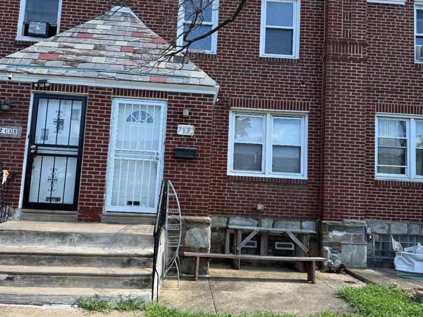 7133 Large, Philadelphia PA 19149