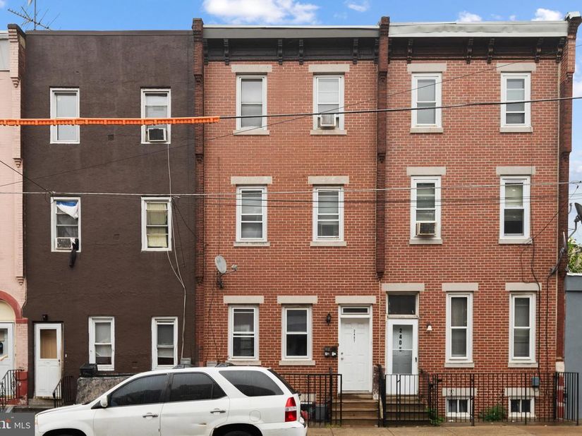 2407 N Marshall Street, Philadelphia PA 19133