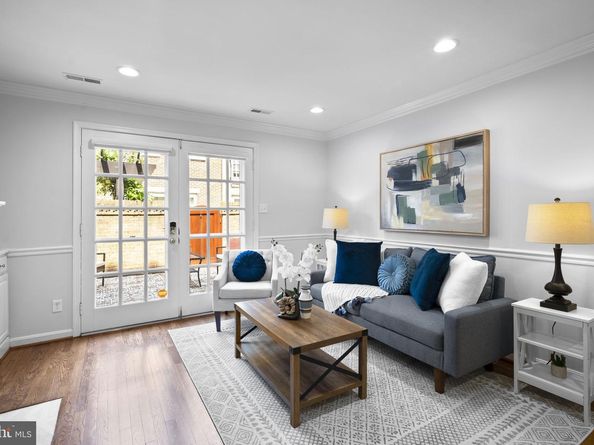 668 S Columbus Street, Alexandria VA 22314