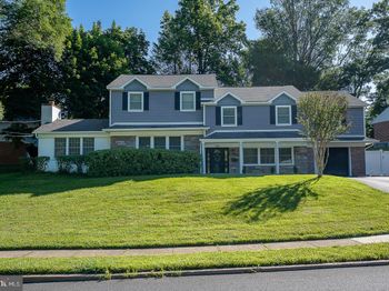 2515 Parke Lane