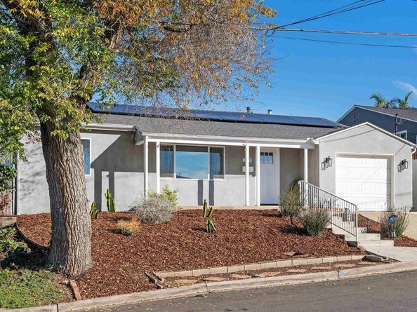 2103 Garfield, San Diego CA 92110