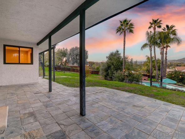 1080 Landavo Rancho Rd, Escondido CA 92027