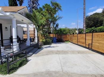 1277 W West Boulevard