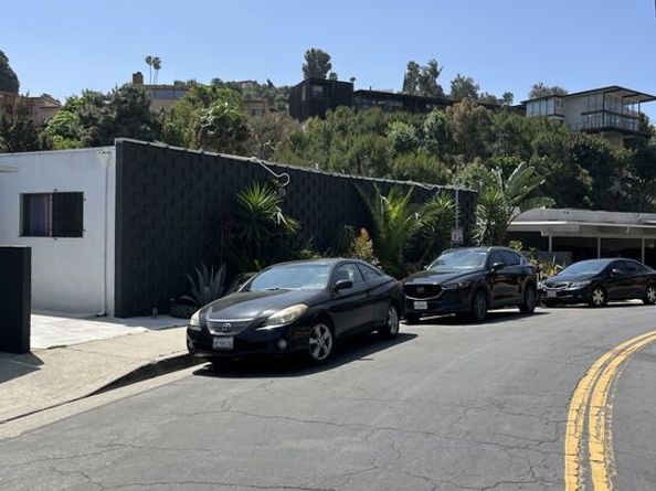 4431 Don Ricardo Drive 10, Los Angeles CA 90008