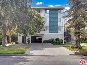 244 S La Fayette Park Place