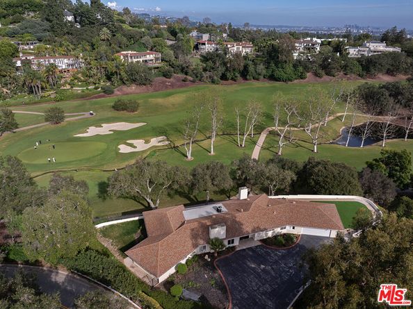 10985 Bellagio Road, Los Angeles CA 90077