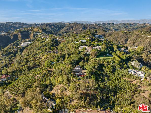 1031 Bel Air Court, Los Angeles CA 90077