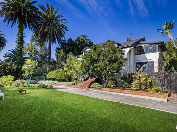 2004 La Brea Terrace, Los Angeles CA 90046