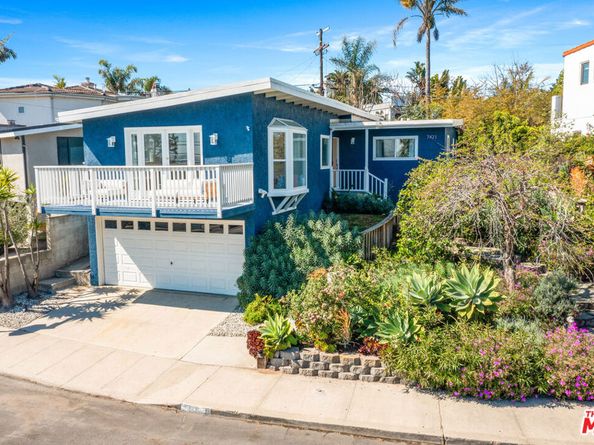 7421 Earldom Avenue, Playa Del Rey CA 90293