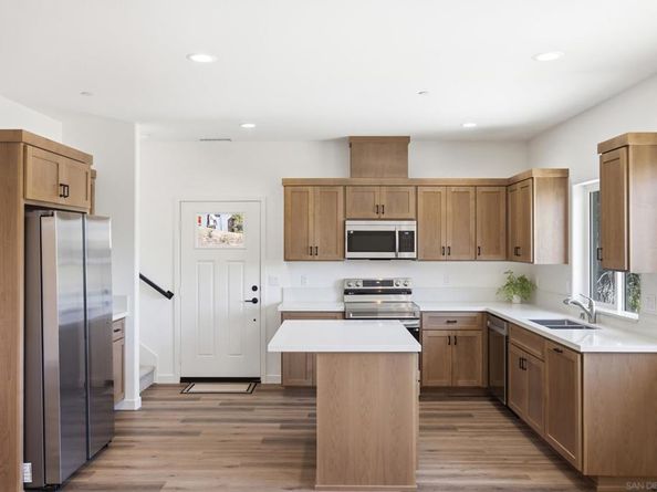 707 Lingel Dr, El Cajon CA 92019