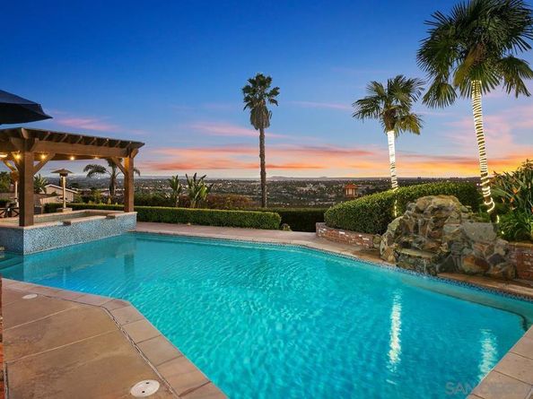 6525 Crystalaire, San Diego CA 92120