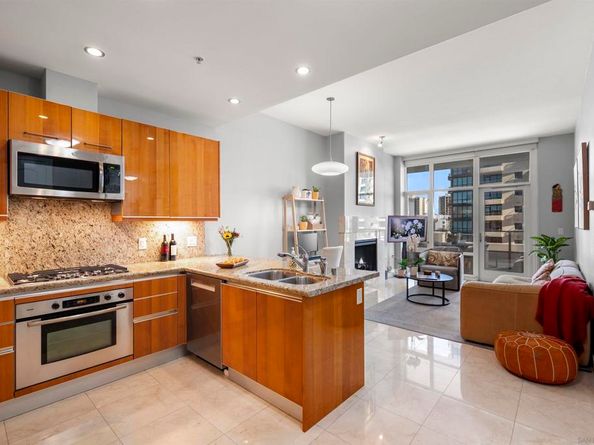 550 Front St 302, San Diego CA 92101