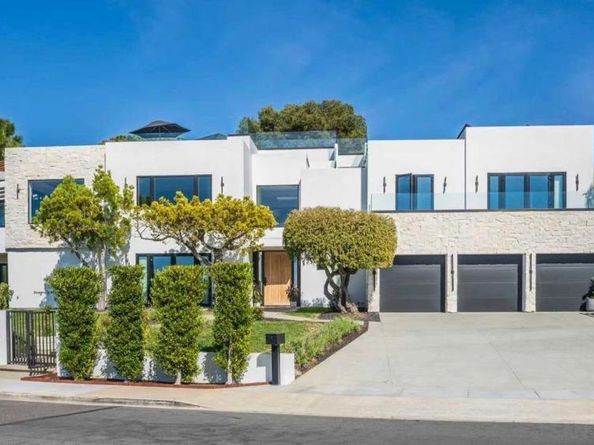 8433 Prestwick Dr, La Jolla CA 92037