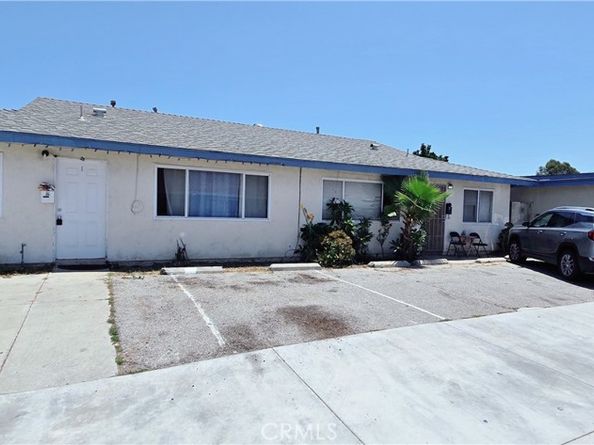 8402 Slater Avenue, Huntington Beach CA 92647
