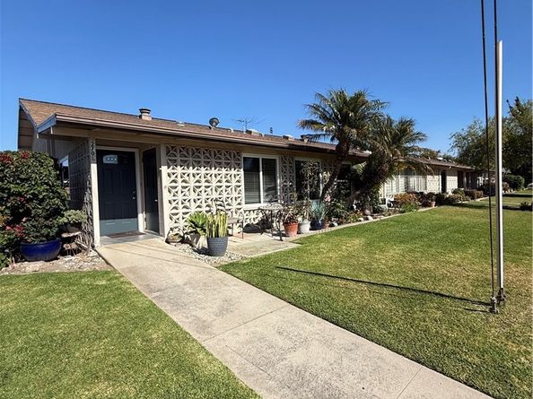 1540 Northwood Rd.  11-270L, Seal Beach CA 90740