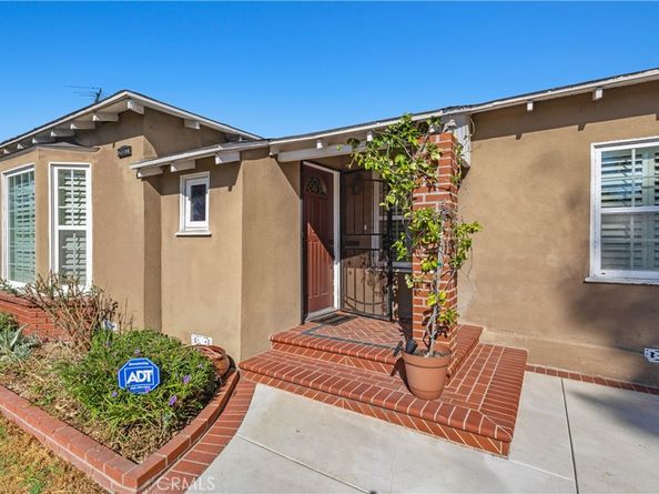 2860 Chestnut Avenue, Long Beach CA 90806