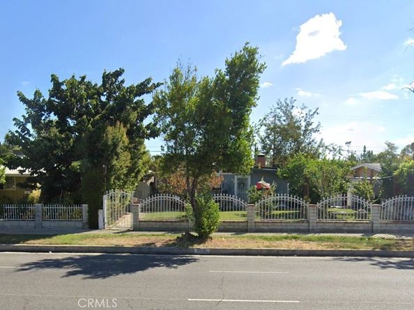 6850 Tampa, Reseda CA 91335