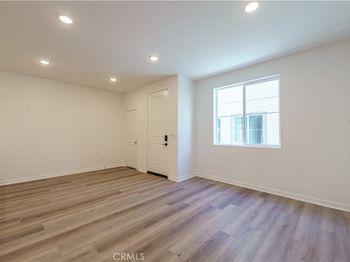 1850 W Merced