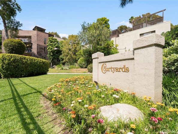 950 N Kings 160, West Hollywood CA 90069