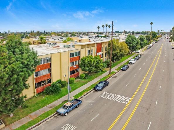 6225 Coldwater Canyon Avenue 104, Los Angeles CA 91606