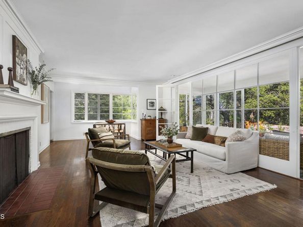 1556 Scenic Drive, Pasadena CA 91103