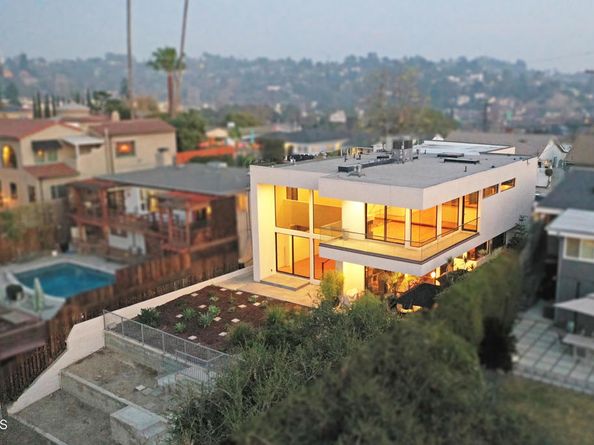 1325 Linda Rosa Avenue, Los Angeles CA 90041