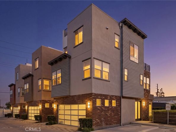 783 Wonder Lane, Costa Mesa CA 92627