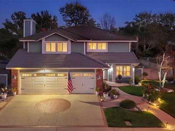5582 Lakeview