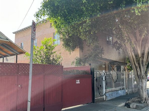 300 E 42nd Place, Los Angeles CA 90011