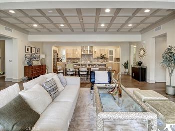 112 S Orange Grove Boulevard