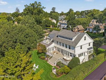 24 Rocky Point Road