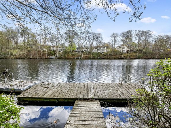 185 Valley Road, Cos Cob CT 06807