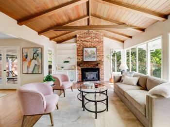 3384 Deer Hill Road