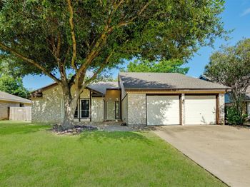 10915 Thicket TRL