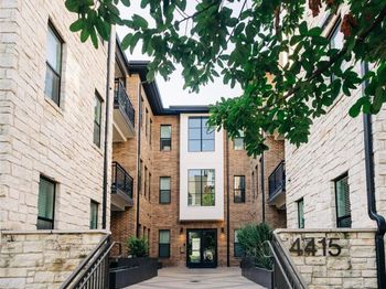4415 Jackson Ave