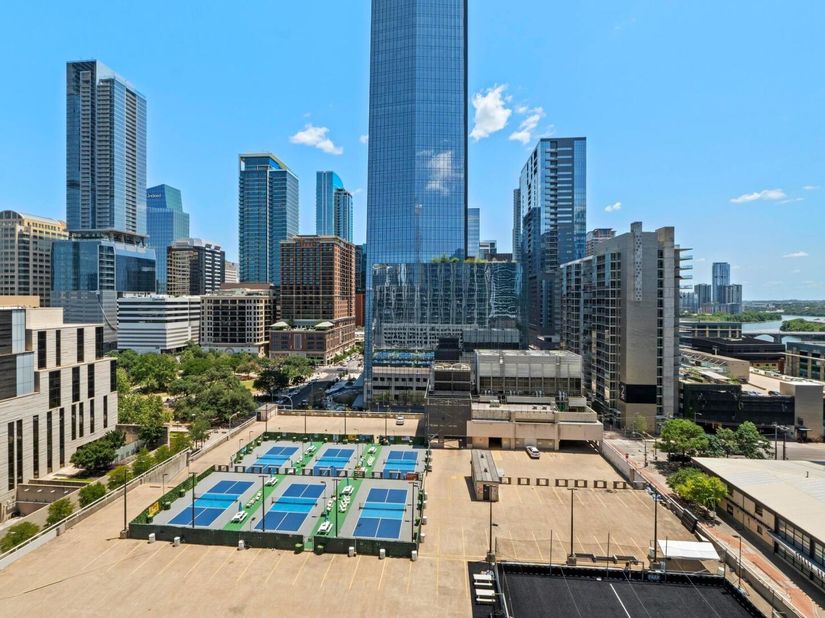 360 Nueces ST 1407, Austin TX 78701