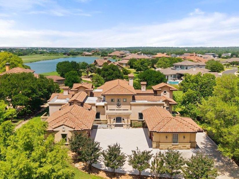 102 Long Point CV, Georgetown TX 78628