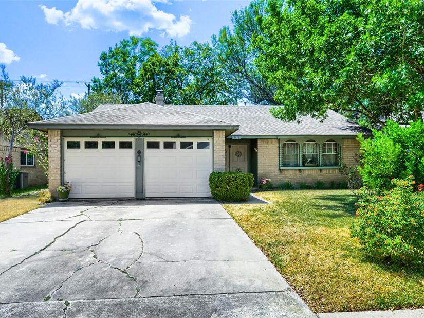 7112 Windrift WAY, Austin TX 78745