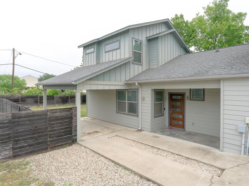 302 Delmar Ave B, Austin TX 78752