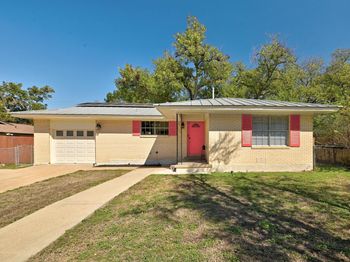 2104 Lanier DR