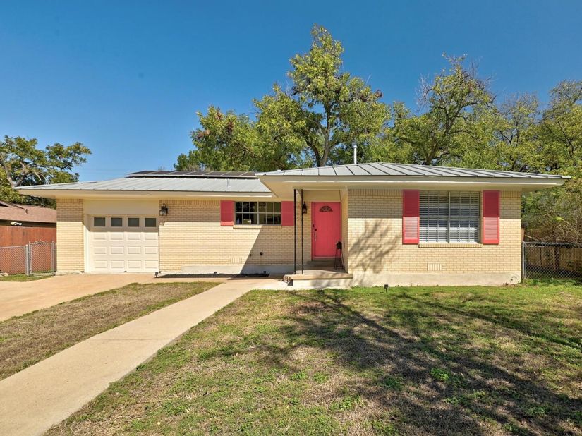 2104 Lanier DR, Austin TX 78757