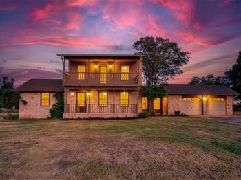311 Harmony LN