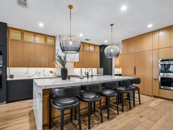 449 Santaluz LN