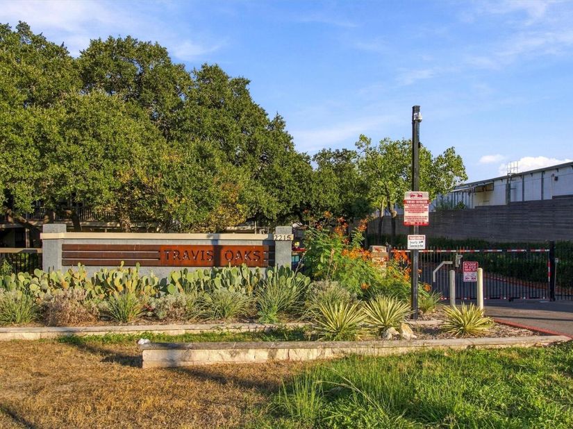 2215 Post RD 2055, Austin TX 78704