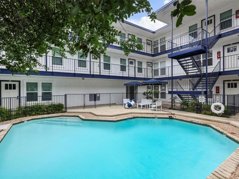 923 E 41st ST 105, Austin TX 78751