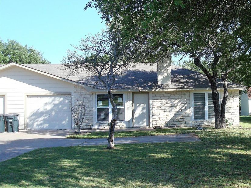 510 Hedgewood DR, Georgetown TX 78628