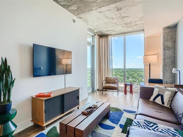 48 E Unit 1806 Ave, Austin TX 78701